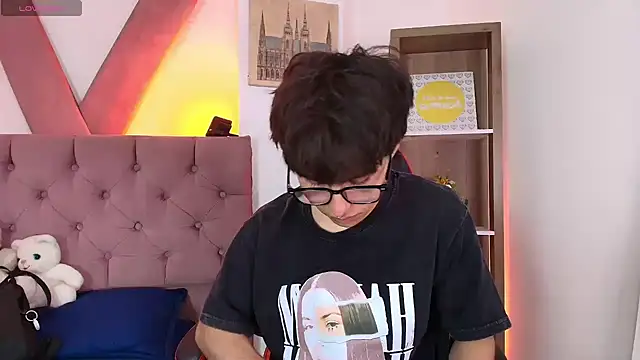 PepperTwink online show from March 13, 4:02 pm