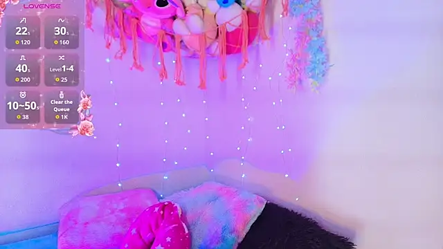 maddie 18 online show from September 18, 10:17 am