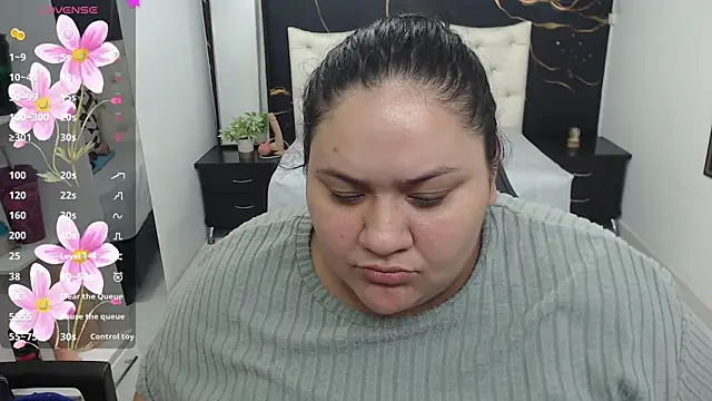 Aaliyah11 online show from March 15, 2:24 am