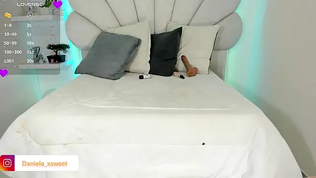 Snapshot of Danielaangelina chatting on February 3, 6:22 am Danielaangelina online show from February 3, 6:22 am