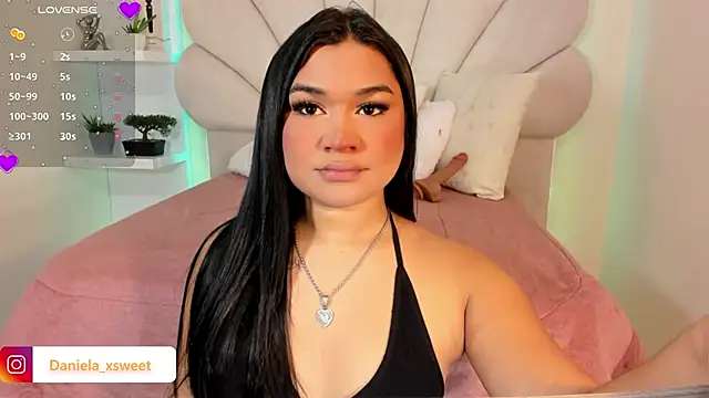 Danielaangelina online show from February 22, 6:13 am