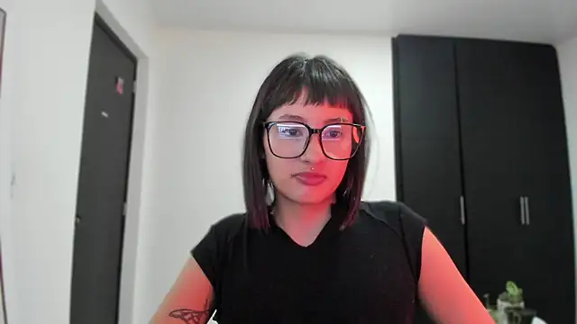 ggor4w33 online show from October 7, 9:50 am