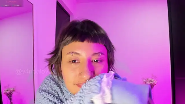 ggor4w33 online show from January 17, 8:08 am