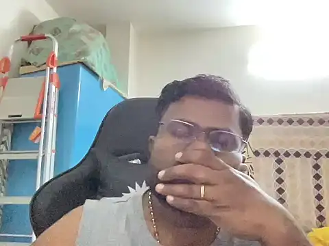 hottim786 online show from February 8, 5:49 pm