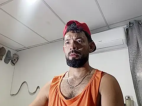 Snapshot of iker_pas chatting on August 3, 6:11 pm iker pas online show from August 3, 6:11 pm