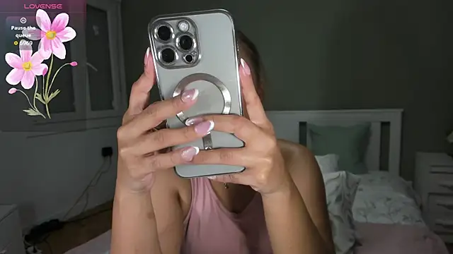 Snapshot of Izadi_7 chatting on October 6, 10:29 pm Izadi 7 online show from October 6, 10:29 pm