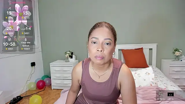 Snapshot of Izadi_7 chatting on October 13, 9:48 pm Izadi 7 online show from October 13, 9:48 pm