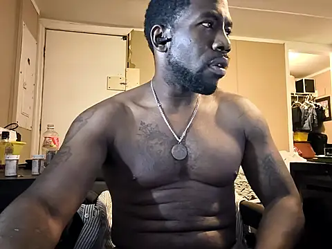 Snapshot of BigDMann40 chatting on February 28, 12:17 pm BigDMann40 online show from February 28, 12:17 pm