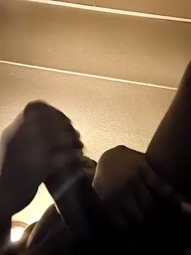 Snapshot of BigDMann40 chatting on April 2, 12:14 pm BigDMann40 online show from April 2, 12:14 pm