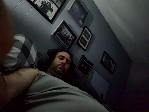 Snapshot of maddy060606 chatting on October 4, 8:12 am maddy060606 online show from October 4, 8:12 am