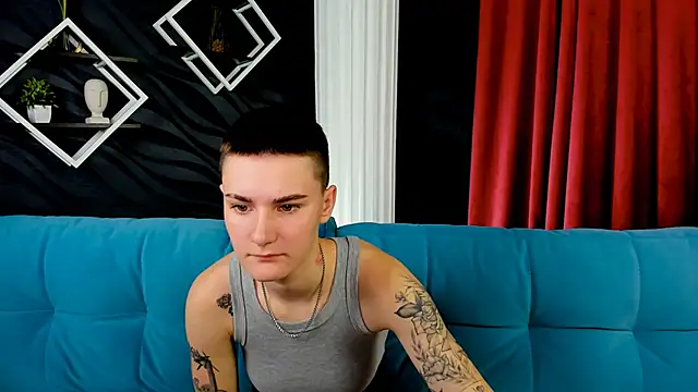 LindaBryantt online show from February 20, 1:40 pm