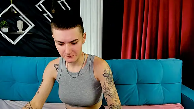 LindaBryantt online show from February 21, 10:17 am