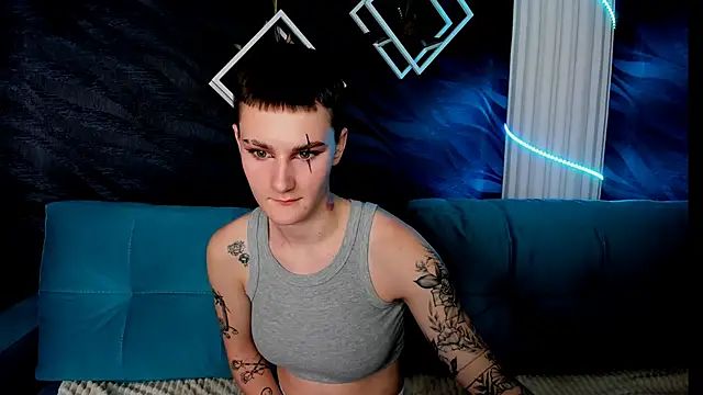 LindaBryantt online show from March 6, 10:41 am