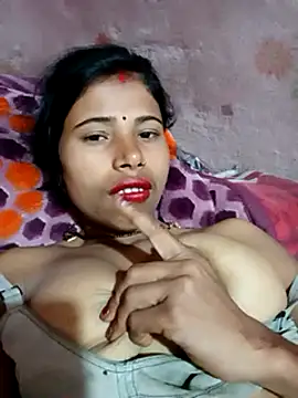 Snapshot of Miss_triha chatting on February 19, 9:58 pm Miss triha online show from February 19, 9:58 pm