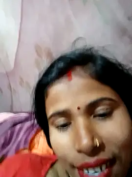 Snapshot of Miss_triha chatting on March 1, 1:53 am Miss triha online show from March 1, 1:53 am