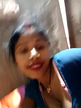 Snapshot of Miss_triha chatting on March 15, 5:52 am Miss triha online show from March 15, 5:52 am