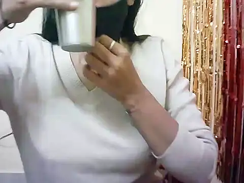 Rubi-Ji online show from February 10, 2:48 pm