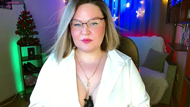 Vivien  wet online show from December 20, 4:03 pm