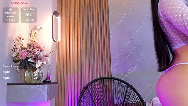 ariana jhonson1 online show from February 13, 3:46 pm