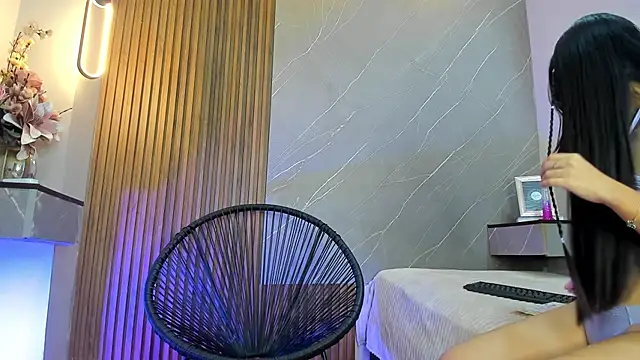 ariana jhonson1 online show from February 24, 12:48 pm