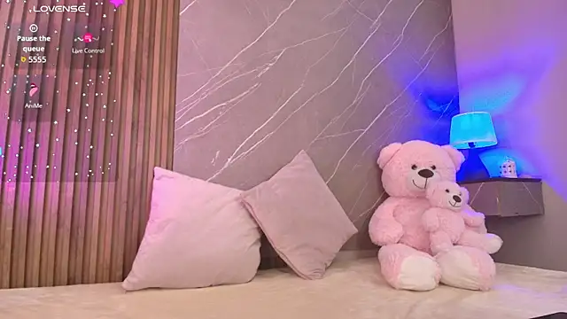 ariana jhonson1 online show from January 16, 12:09 pm