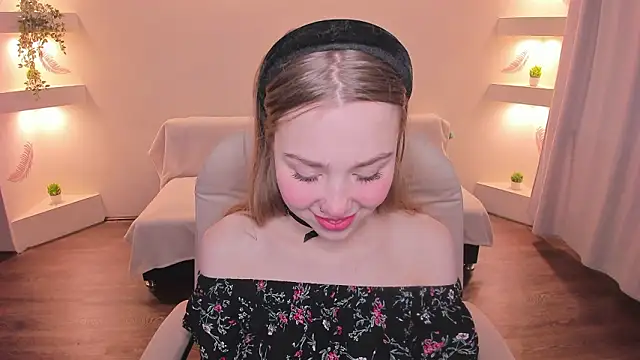 YourMegan online show from March 2, 2:35 pm