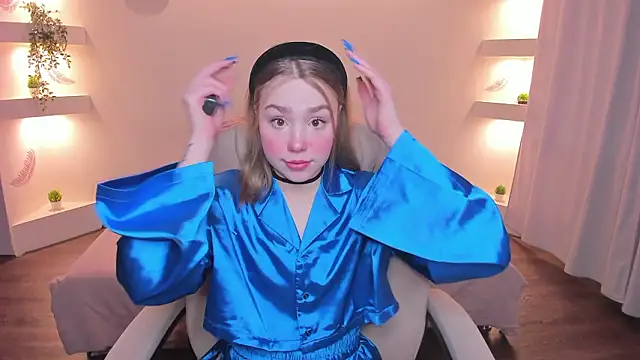 YourMegan online show from March 22, 5:27 pm