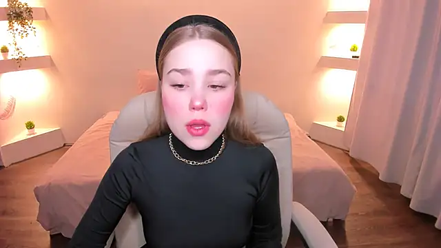 YourMegan online show from March 25, 7:31 pm