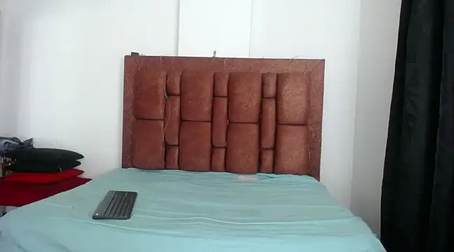 Snapshot of vKatalinacooper chatting on February 10, 3:35 am vKatalinacooper online show from February 10, 3:35 am