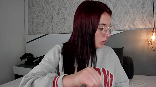 Miile Evans online show from March 3, 1:42 pm