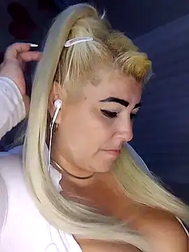 BonniAdams online show from October 5, 10:51 pm