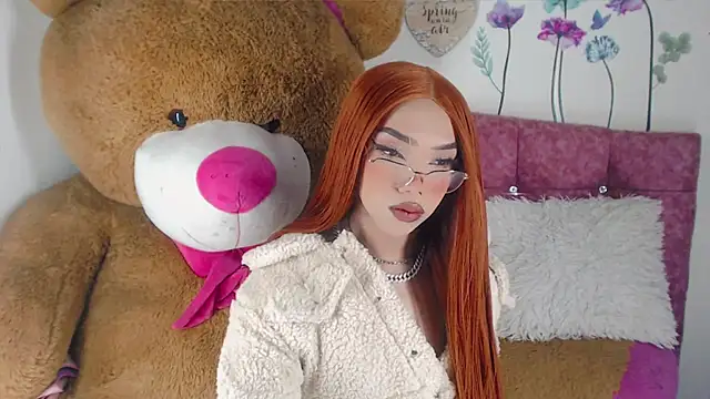 Snapshot of Khloe_Leal chatting on February 8, 9:04 pm Khloe Leal online show from February 8, 9:04 pm