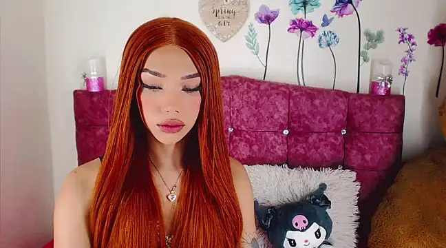 Snapshot of Khloe_Leal chatting on February 24, 3:23 am Khloe Leal online show from February 24, 3:23 am