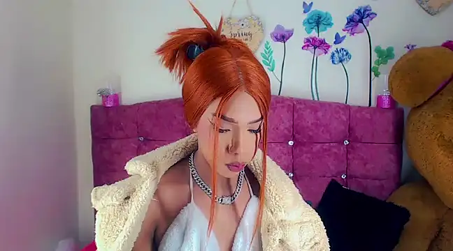 Snapshot of Khloe_Leal chatting on March 14, 9:21 pm Khloe Leal online show from March 14, 9:21 pm