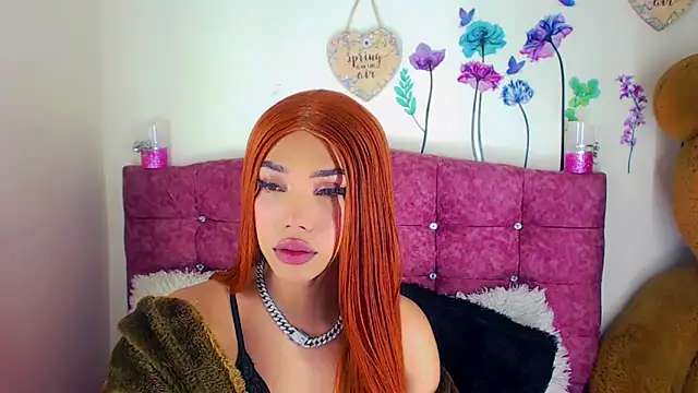 Snapshot of Khloe_Leal chatting on March 16, 11:38 am Khloe Leal online show from March 16, 11:38 am