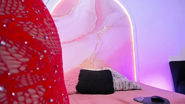 Sofii Lopezz online show from December 2, 11:15 am