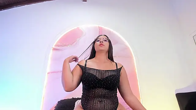 Sofii Lopezz online show from December 20, 11:39 am