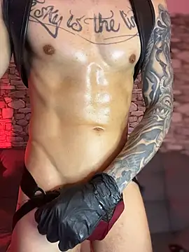 Walker Thomas1 online show from March 26, 5:40 pm