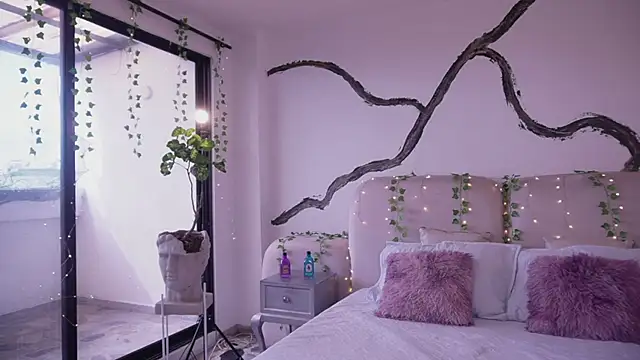 soidai miiu online show from October 6, 7:44 pm