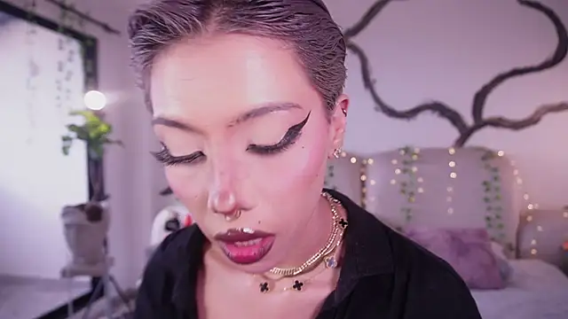 soidai miiu online show from October 30, 9:04 pm