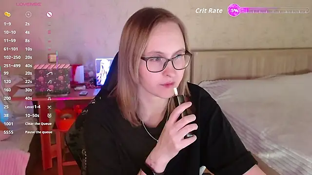Snapshot of Agatha_Mott chatting on February 20, 3:58 am Agatha Mott online show from February 20, 3:58 am