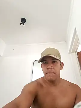 liamlara online show from March 18, 2:48 pm