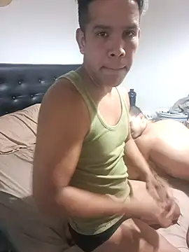 liamlara online show from March 30, 12:55 am