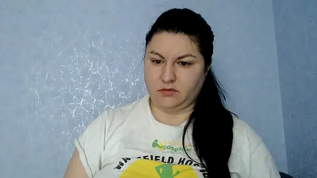 KiraSwee online show from November 27, 6:59 am