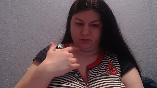 KiraSwee online show from January 18, 7:06 pm