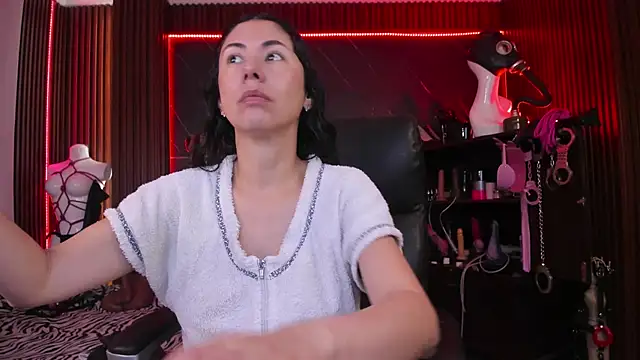 XiaQueen online show from November 7, 11:32 am