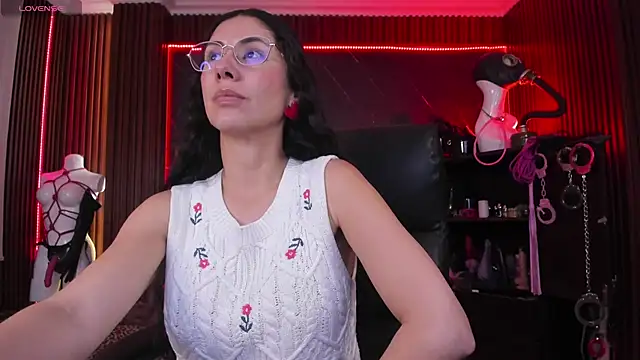 XiaQueen online show from November 29, 8:34 pm