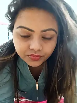 Snapshot of blue-berry07 chatting on January 17, 7:35 am blue-berry07 online show from January 17, 7:35 am