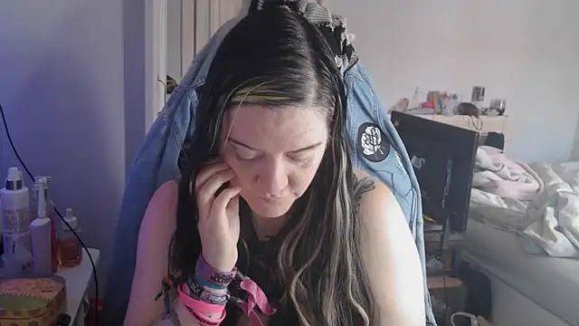 AureliaXOX online show from September 21, 10:17 am