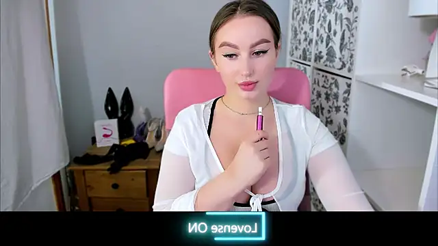 DonnaCam online show from May 12, 6:05 pm
